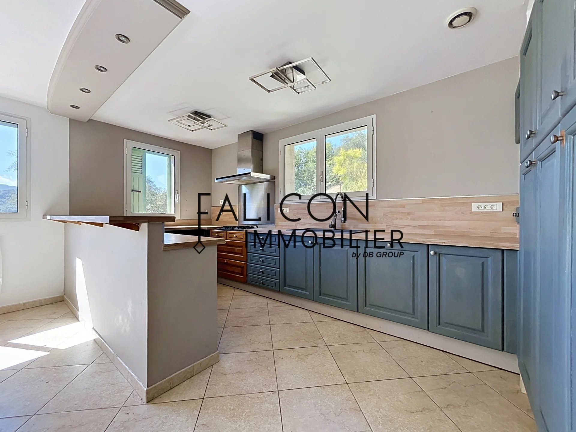 Maison à vendre, 146m², Cantaron