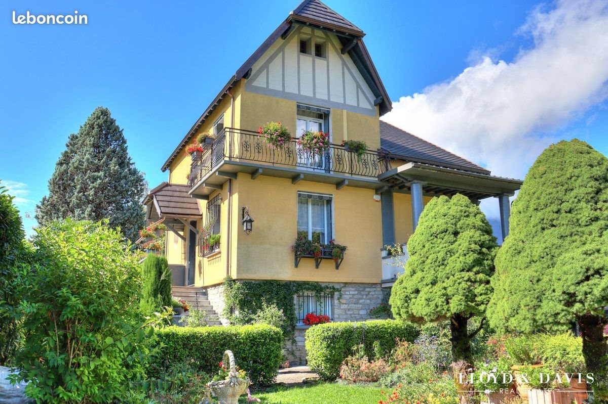 Maison à vendre, 212m², Saint-Pierre-d'Albigny