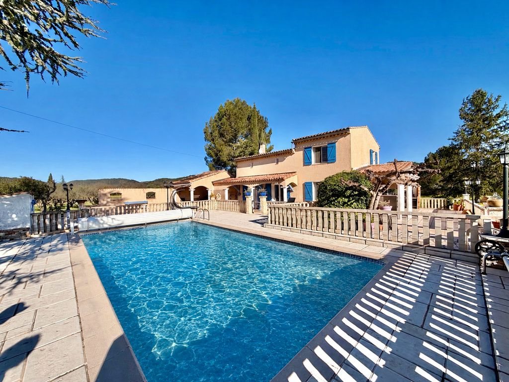 Maison à vendre, 150m², Carcès