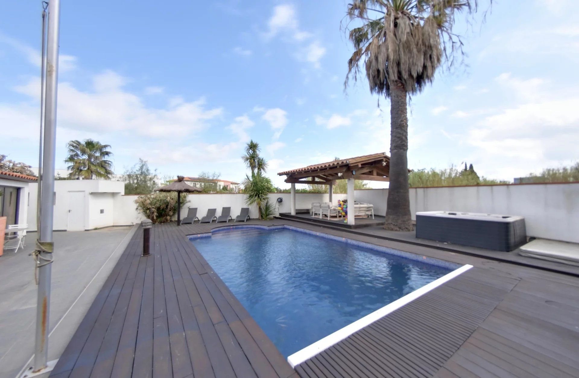 Maison à vendre, 197m², Saint-Cyprien