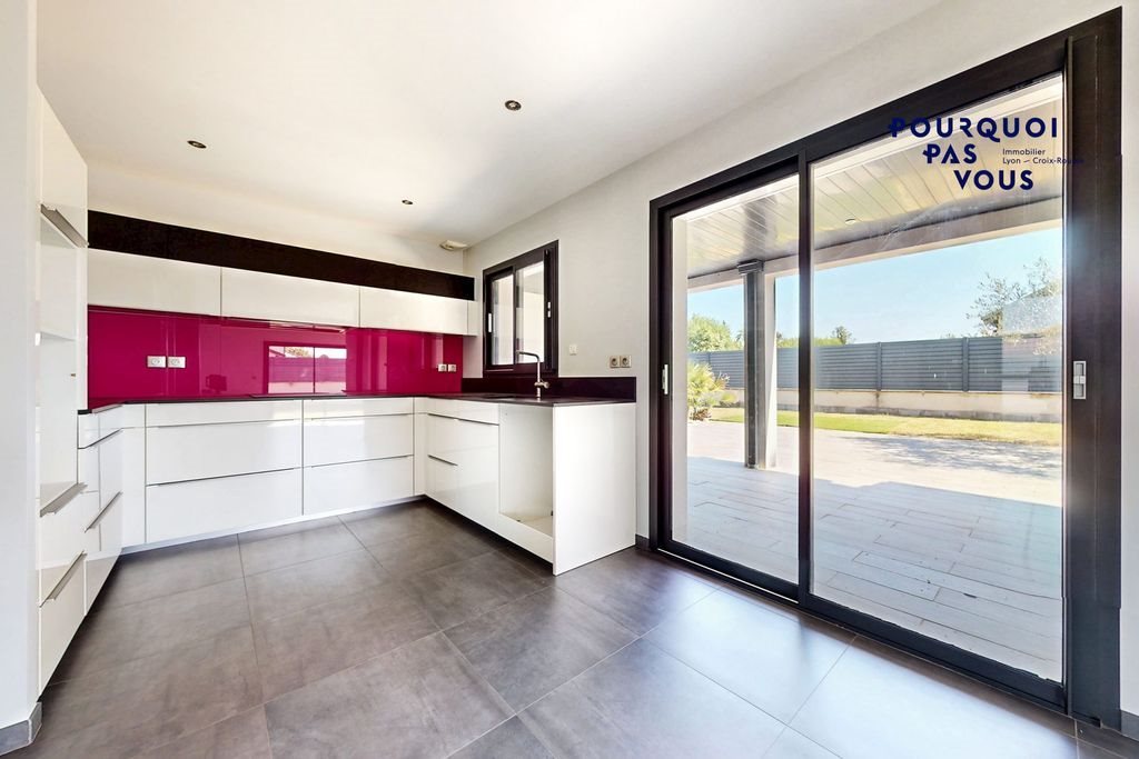 Maison à vendre, 214m², Saint-Romain-de-Jalionas