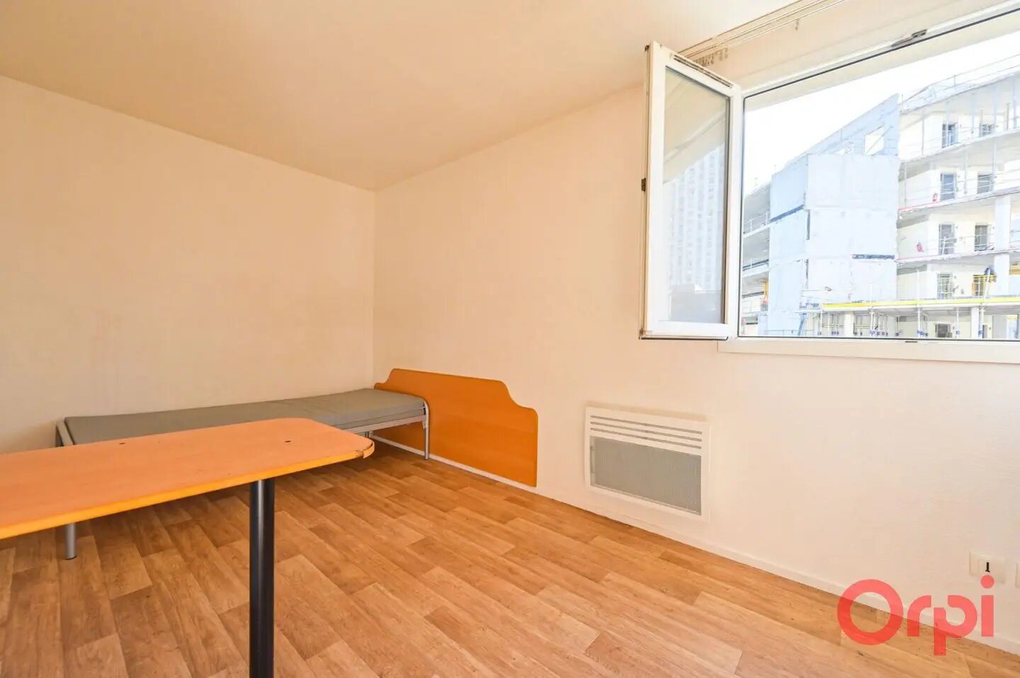 Appartement à louer, 18m², Paris 20ème