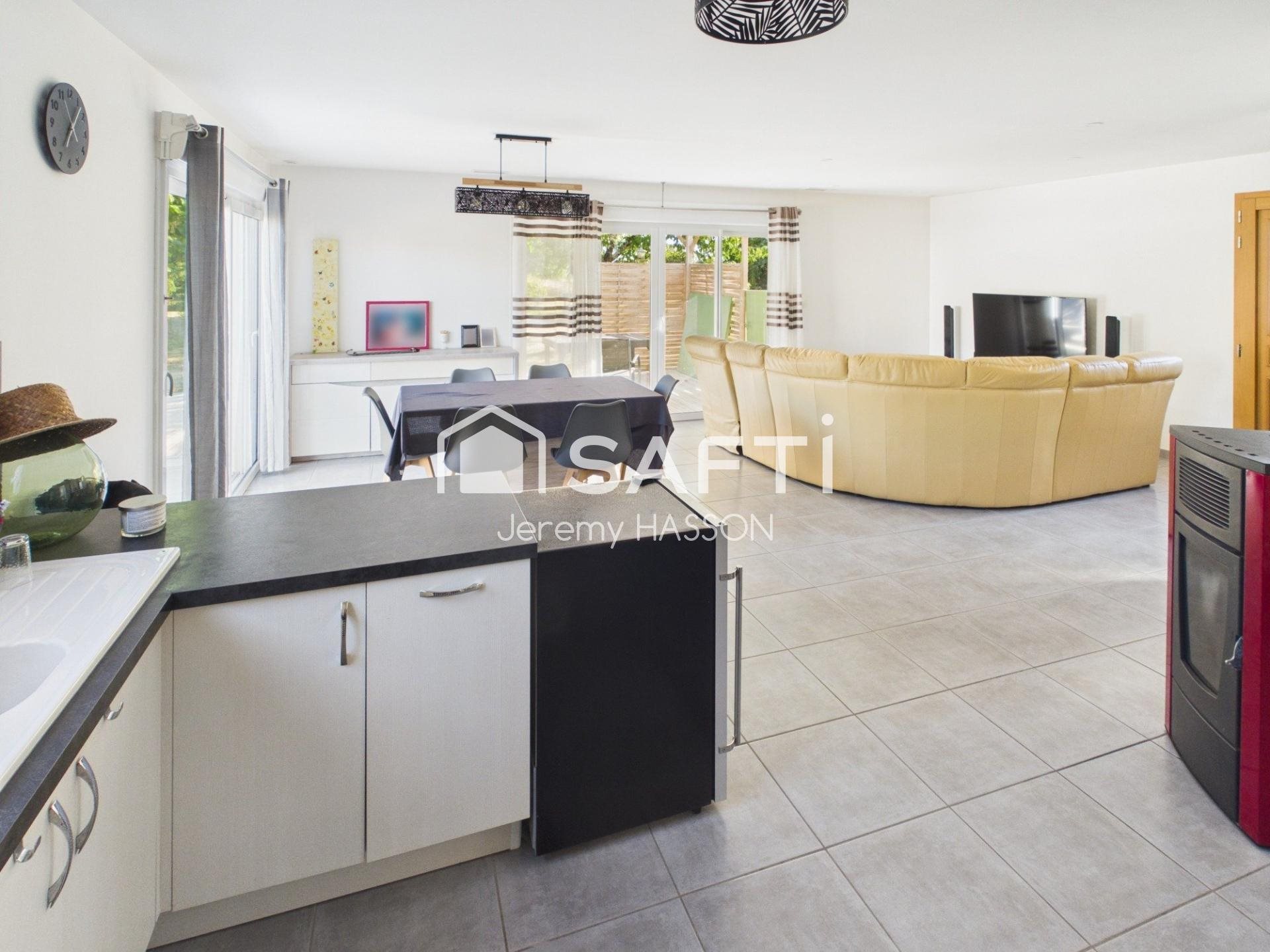 Maison à vendre, 106m², Corme-Royal