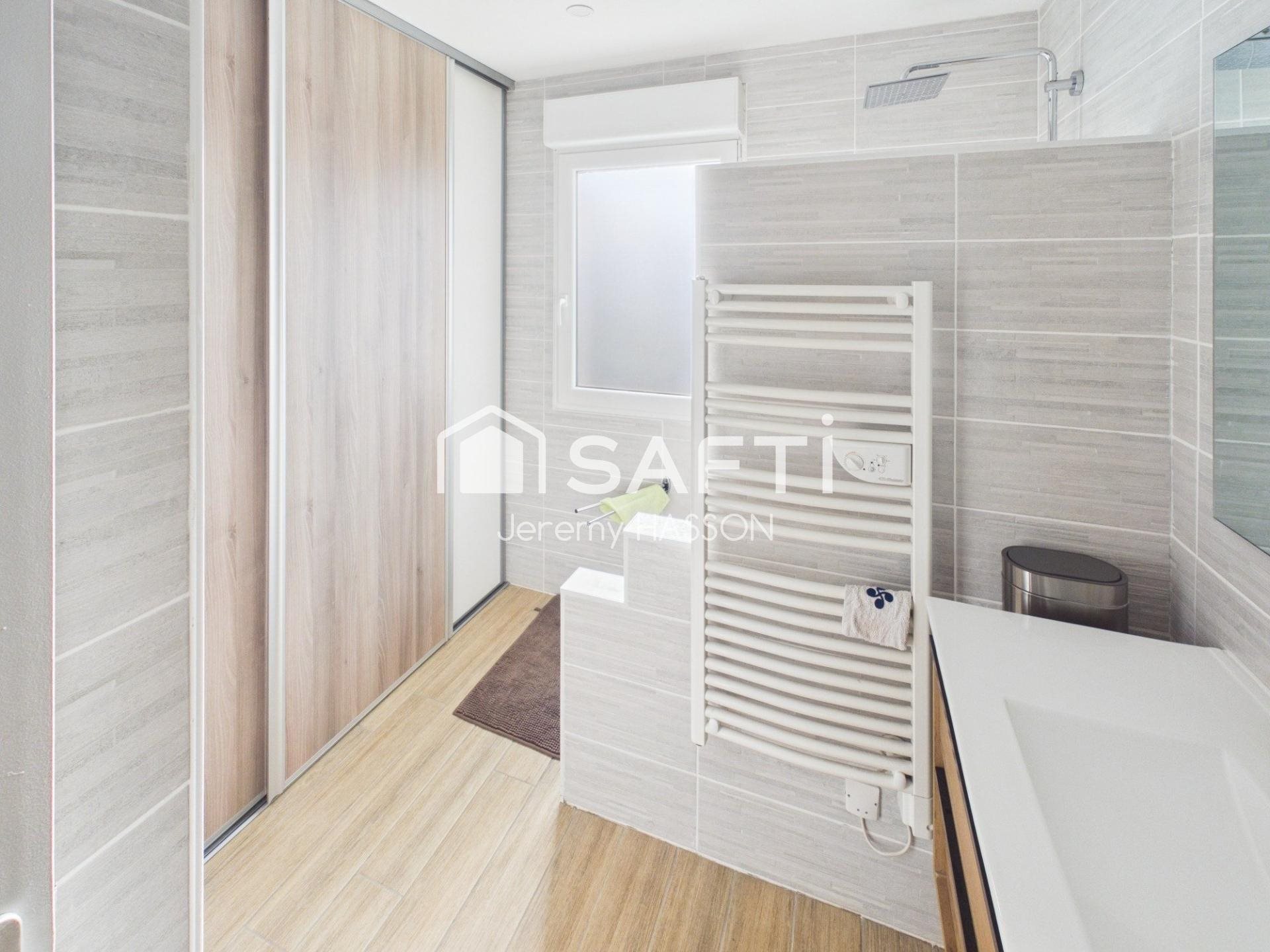 Maison à vendre, 106m², Corme-Royal