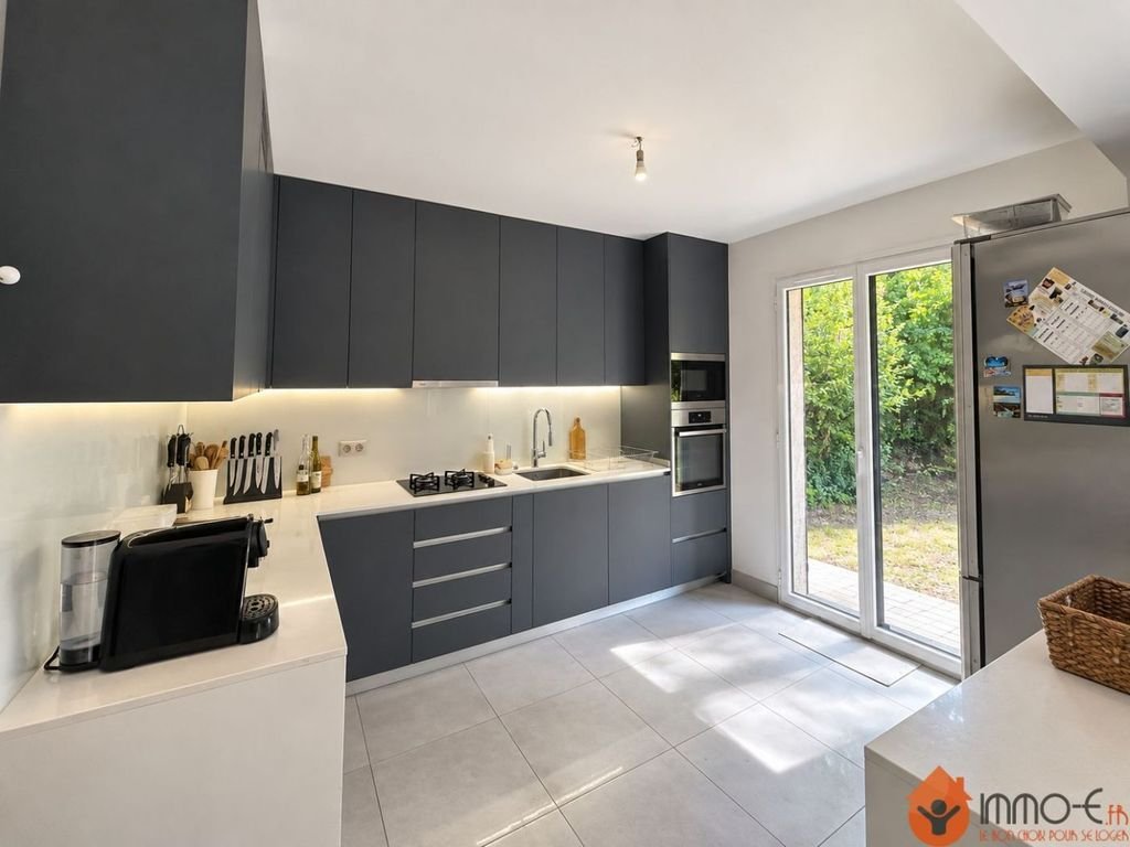 Maison à vendre, 140m², Condé-Sainte-Libiaire