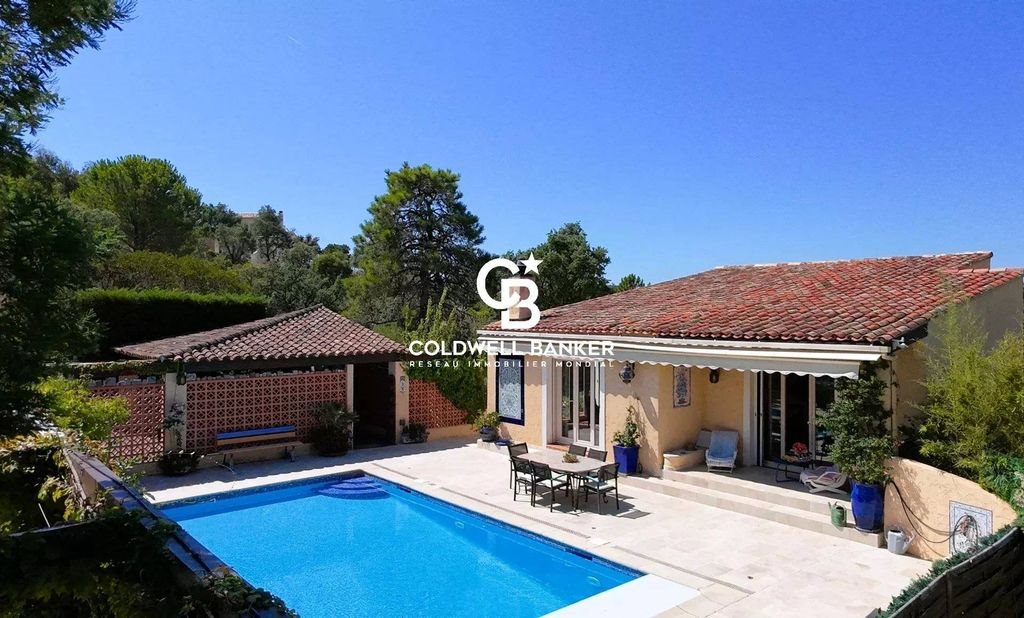 Maison à vendre, 199m², La Londe-les-Maures