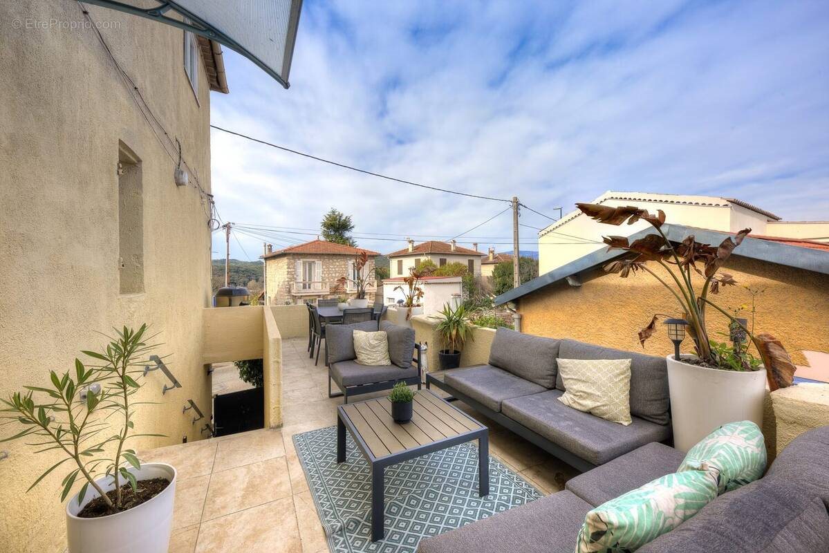 Maison à vendre, 193m², Cagnes-sur-Mer