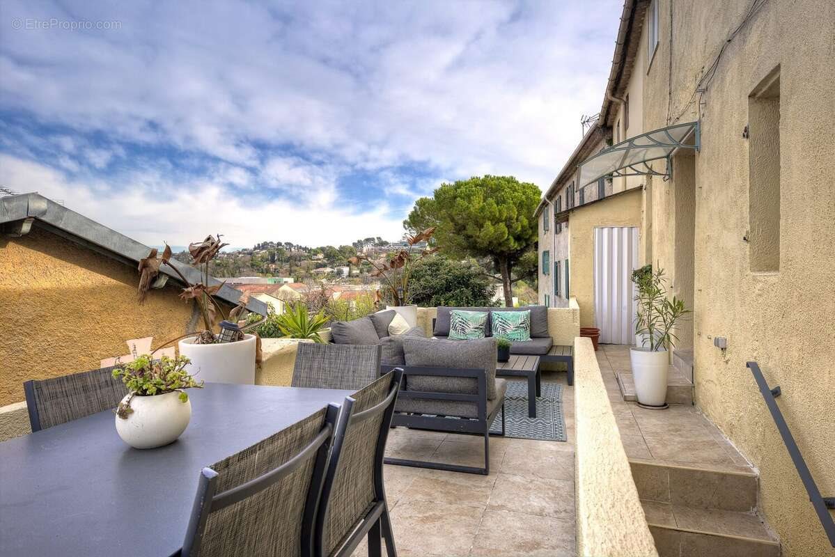 Maison à vendre, 193m², Cagnes-sur-Mer