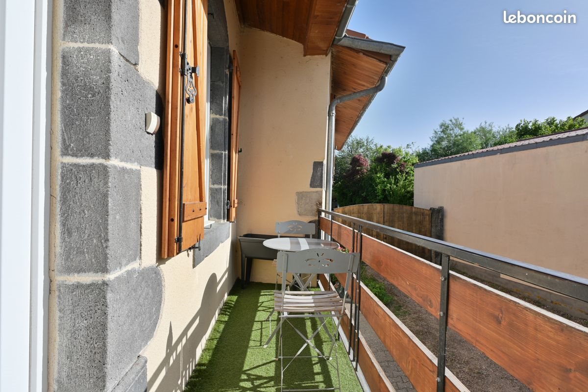 Maison à vendre, 95m², Sardon