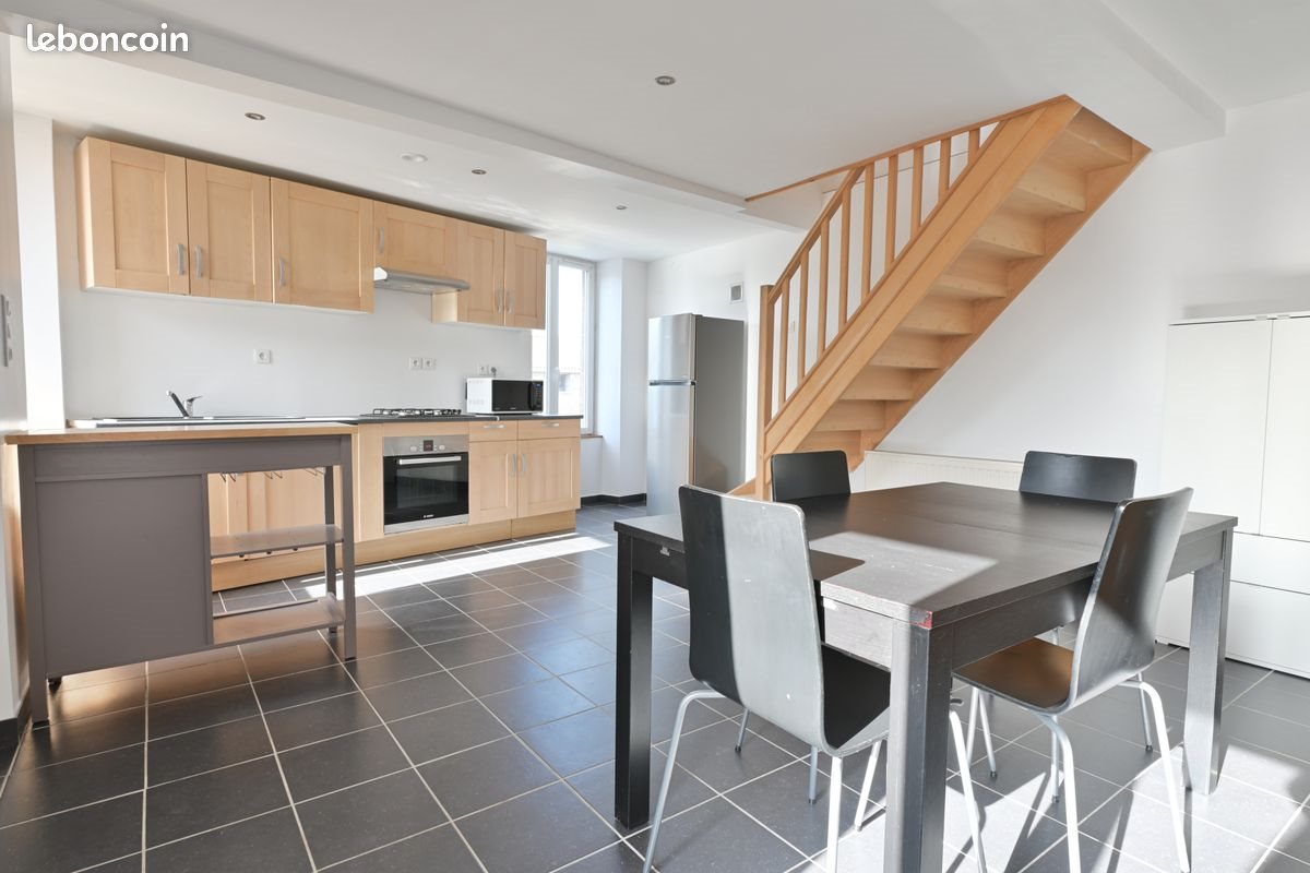Maison à vendre, 95m², Sardon