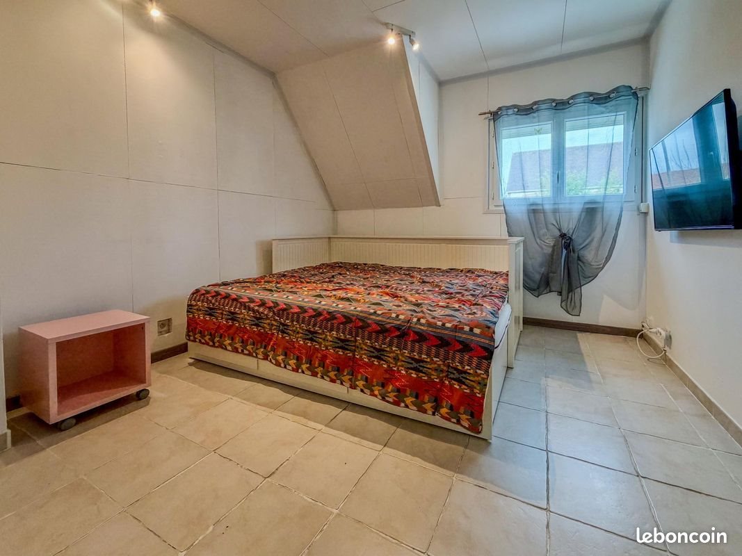 Maison à vendre, 137m², Méru