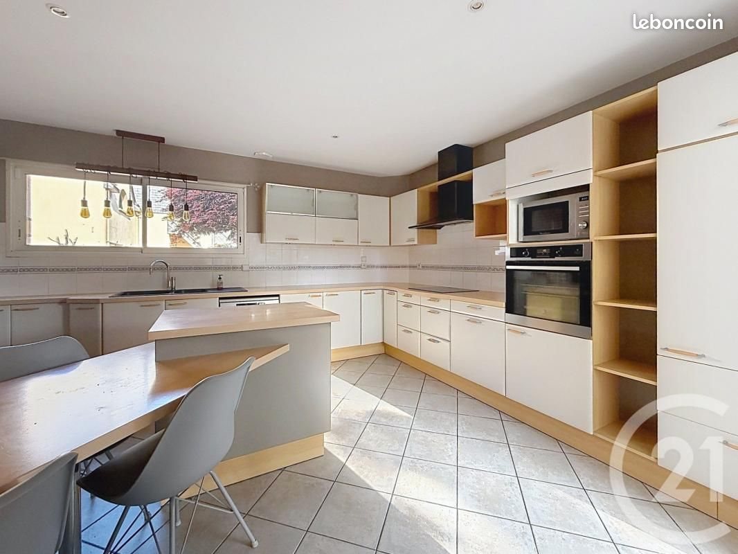 Maison à vendre, 218m², Saint-Grégoire