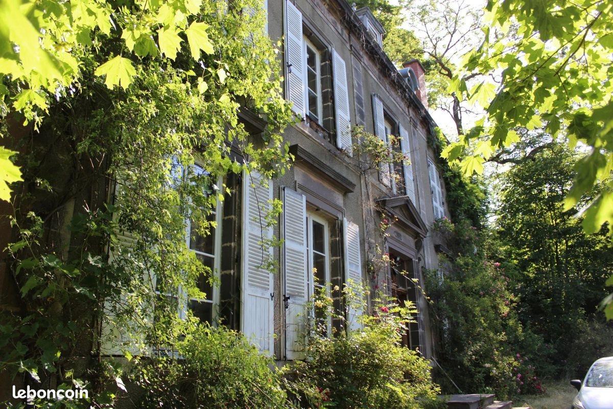 Maison à vendre, 288m², Saint-Genès-Champanelle