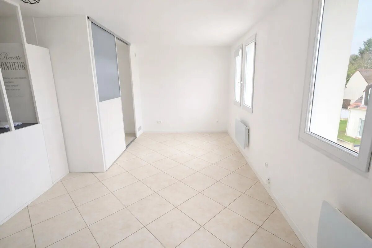 Appartement à vendre, 40m², Saint-Thibault-des-Vignes