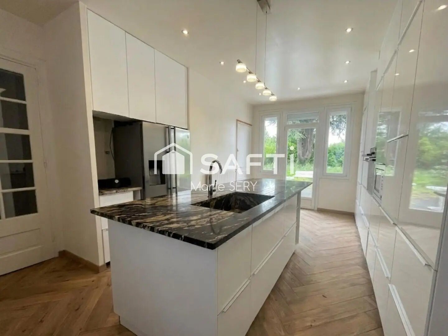 Maison à vendre, 327m², Etrépagny