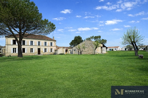 Maison 5 pièces 170 m² · à Meursac · 170 m² · 387 000 €