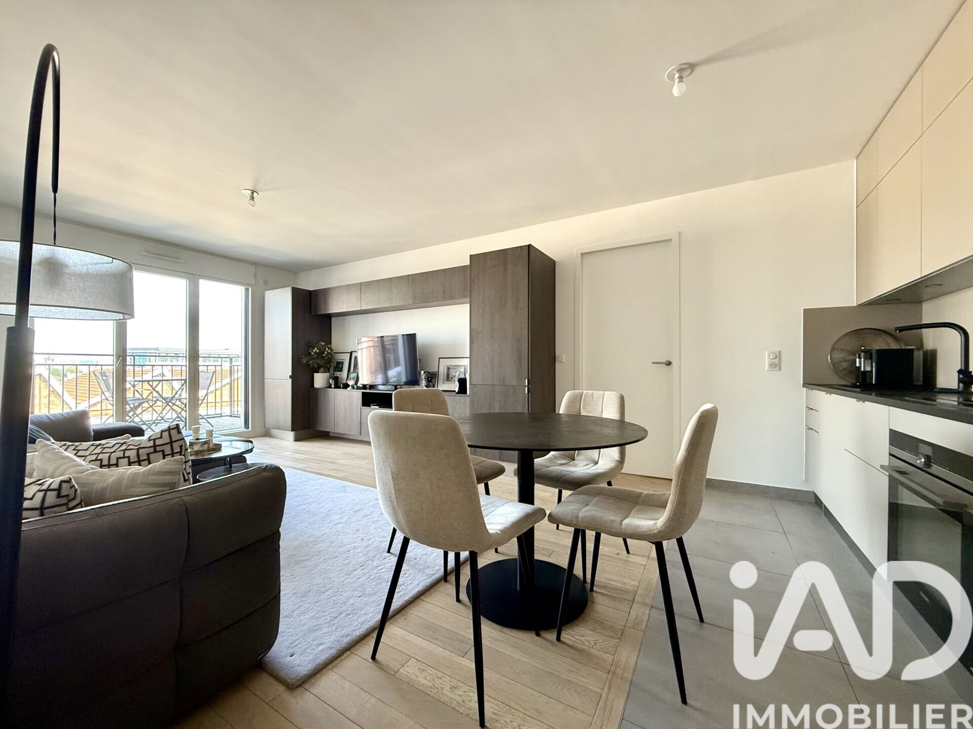 Appartement à vendre, 68m², Courbevoie