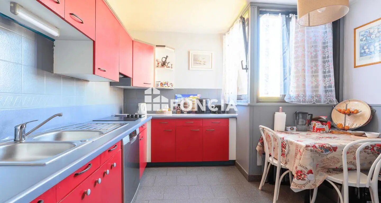 Appartement à vendre, 100m², Neuilly-sur-Marne