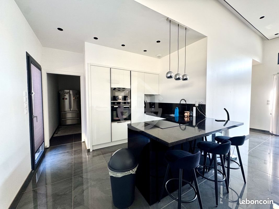 Maison à vendre, 140m², Alixan