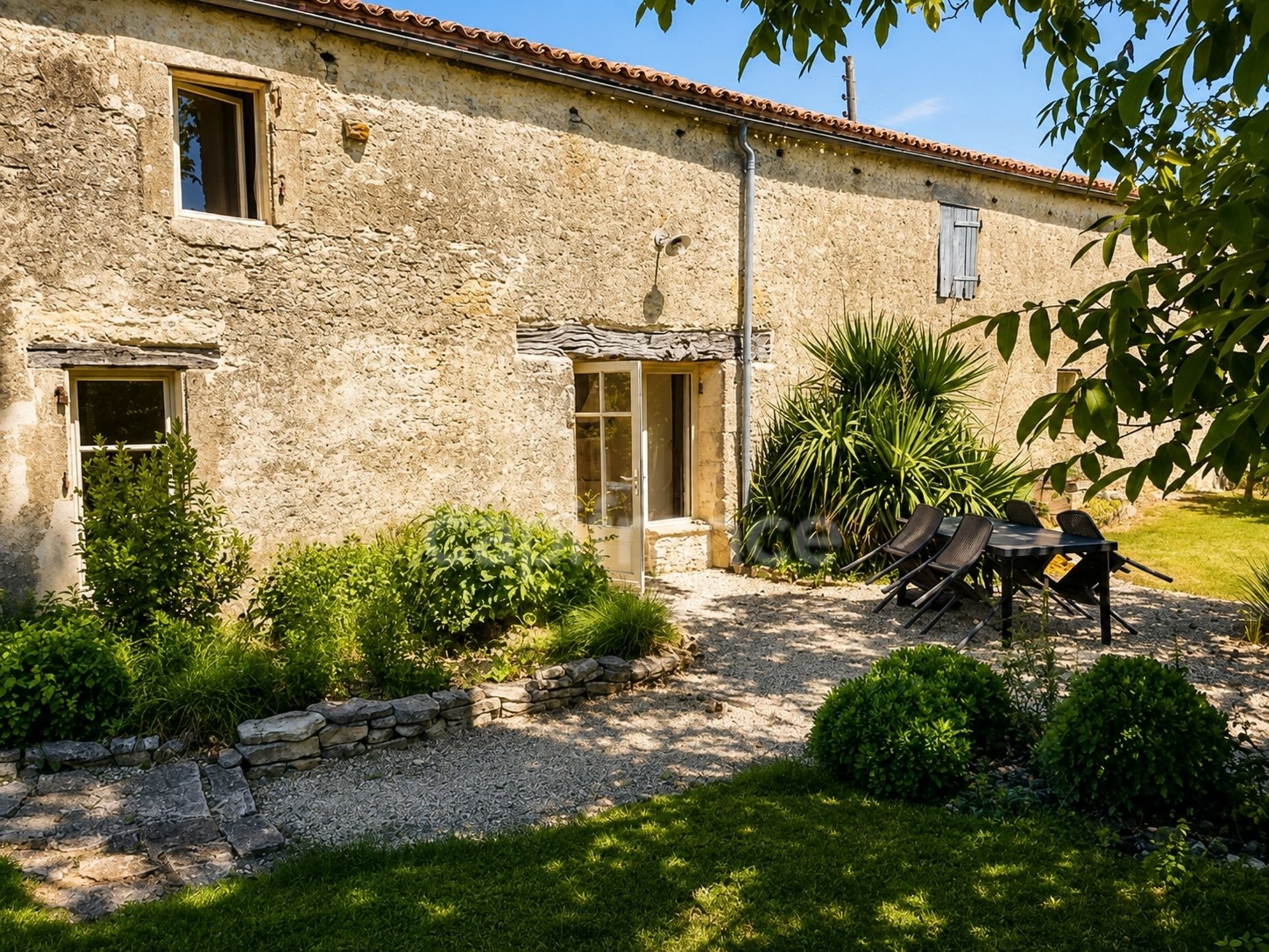 Maison à vendre, 1350m², Asnières-la-Giraud