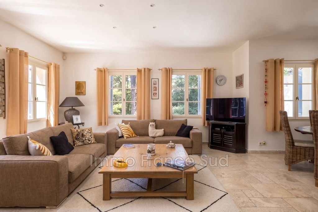 Maison à vendre, 120m², Tourtour