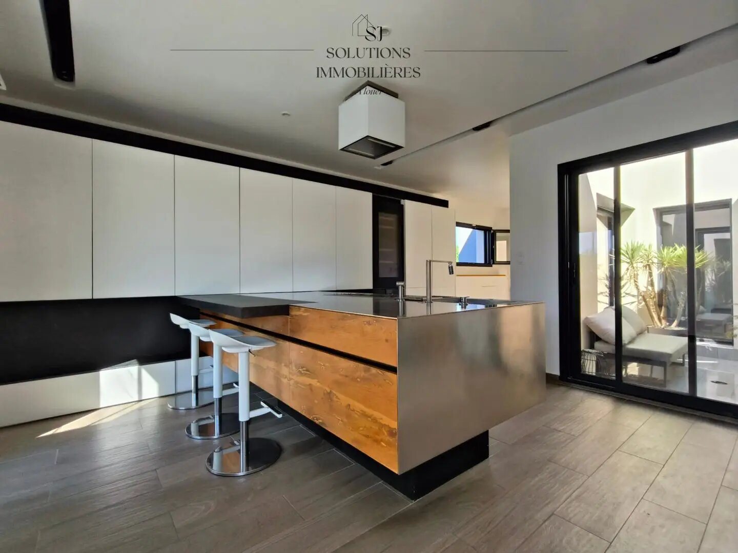 Maison à louer, 130m², Saint-Cyr-sur-le-Rhône