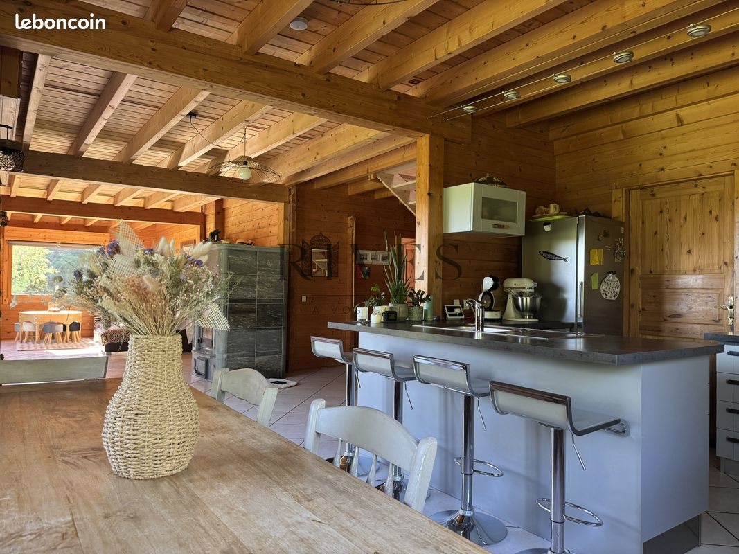 Maison à vendre, 161m², Quintal