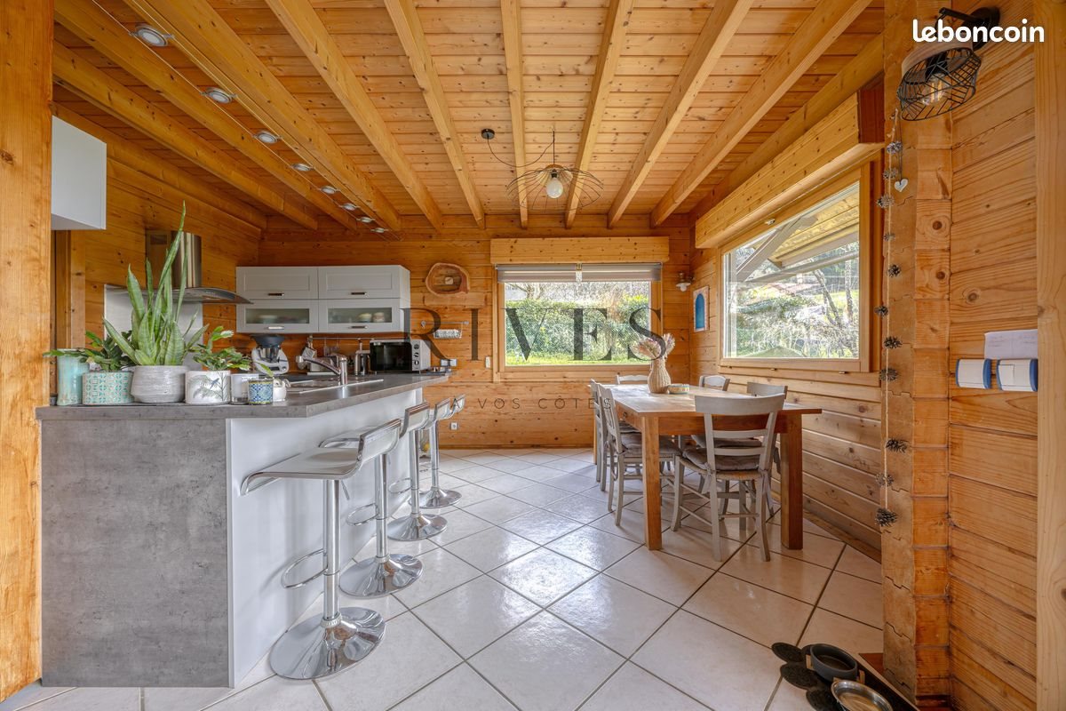 Maison à vendre, 161m², Quintal