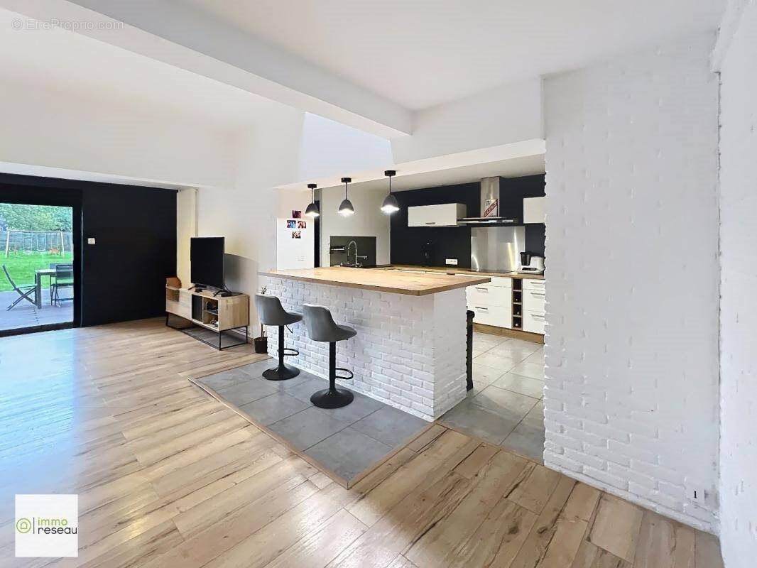Maison à vendre, 166m², Roost-Warendin