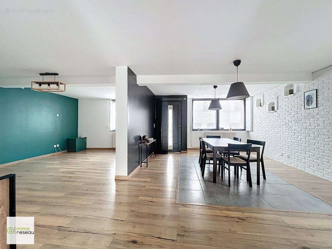 Maison à vendre, 166m², Roost-Warendin