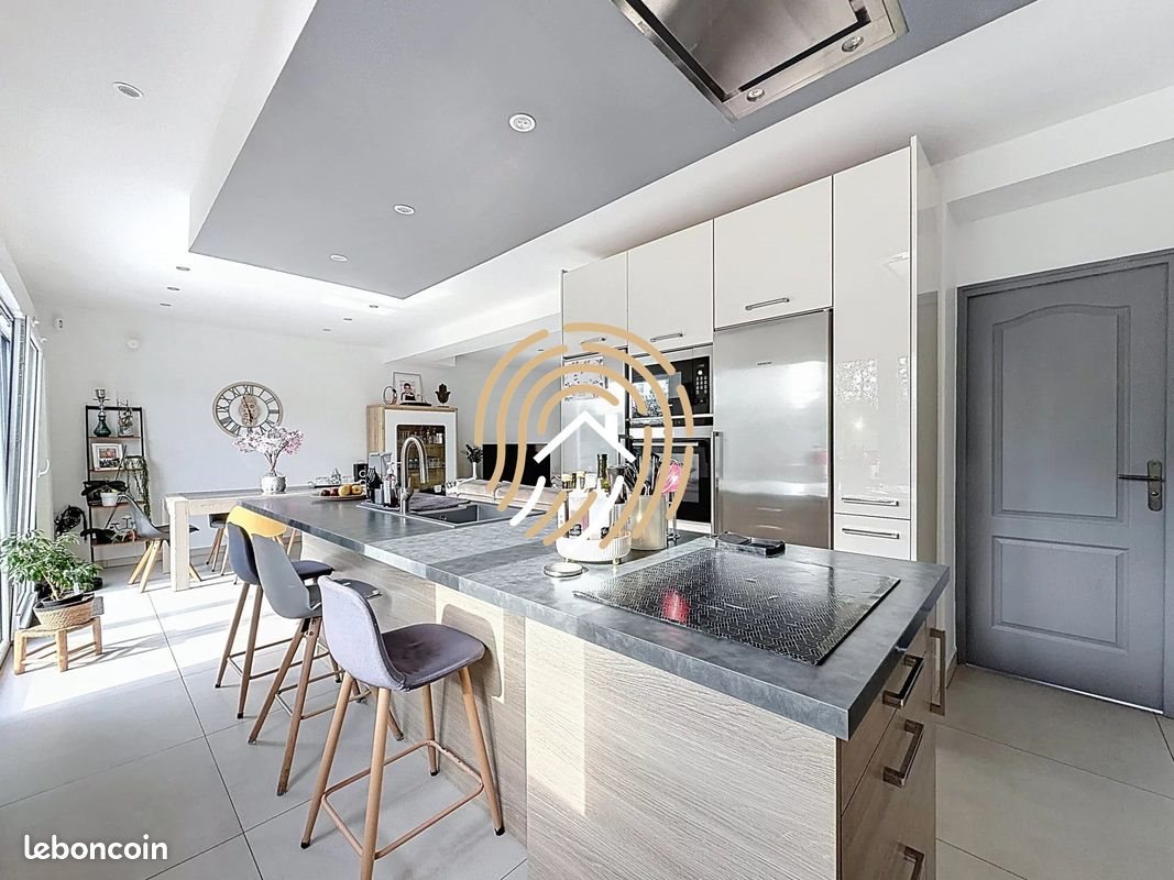Maison à vendre, 126m², Roost-Warendin