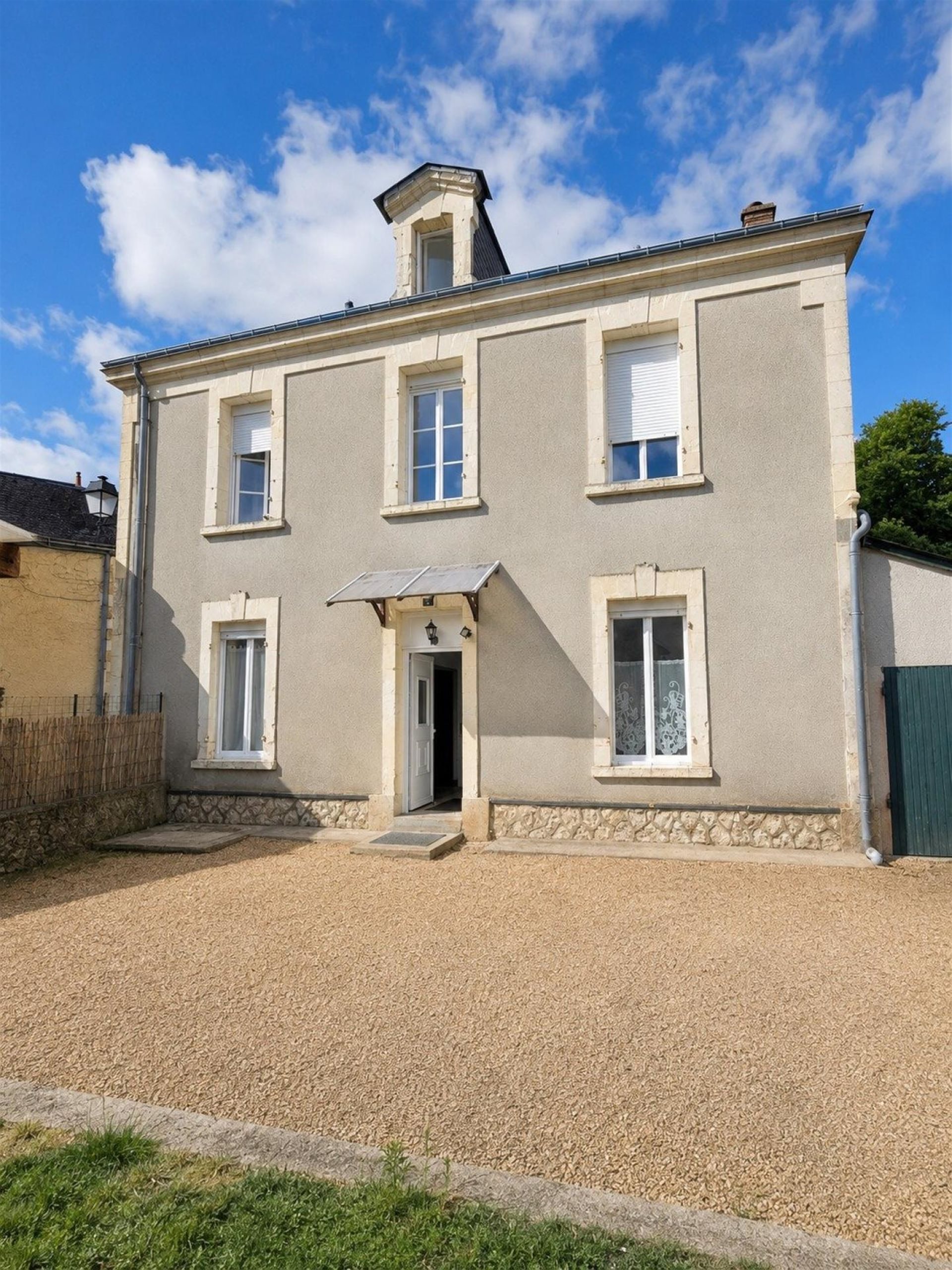 Maison à vendre, 129m², Noyant