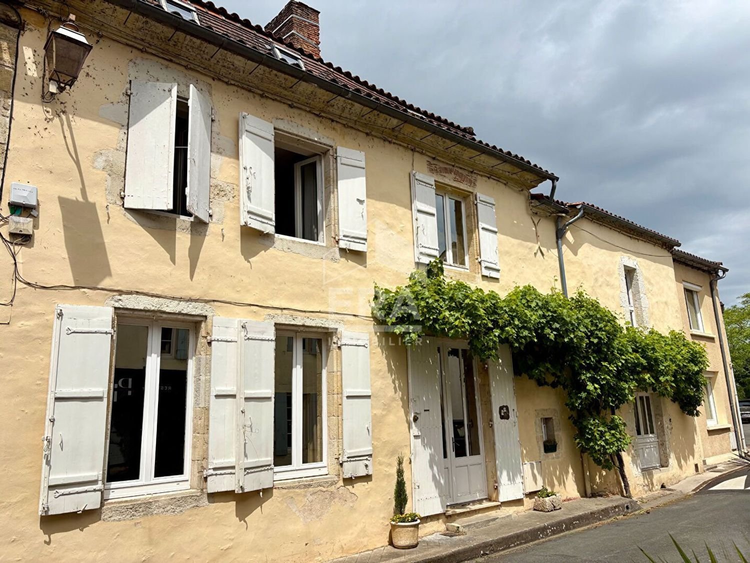 Maison à vendre, 251m², Port-Sainte-Foy-et-Ponchapt