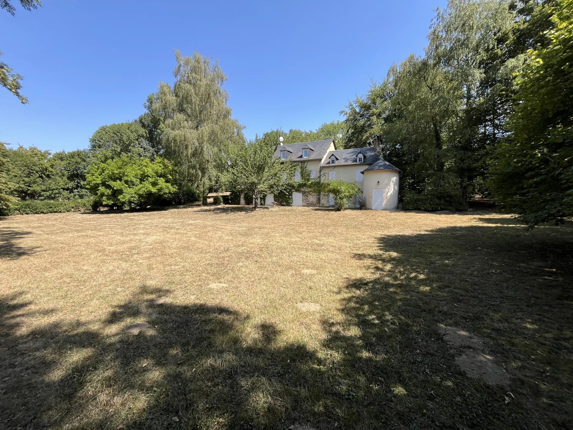 Maison à vendre, 293m², Saint-Léger-de-Fougeret