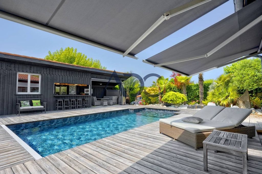 Maison à vendre, 210m², Martignas-sur-Jalle