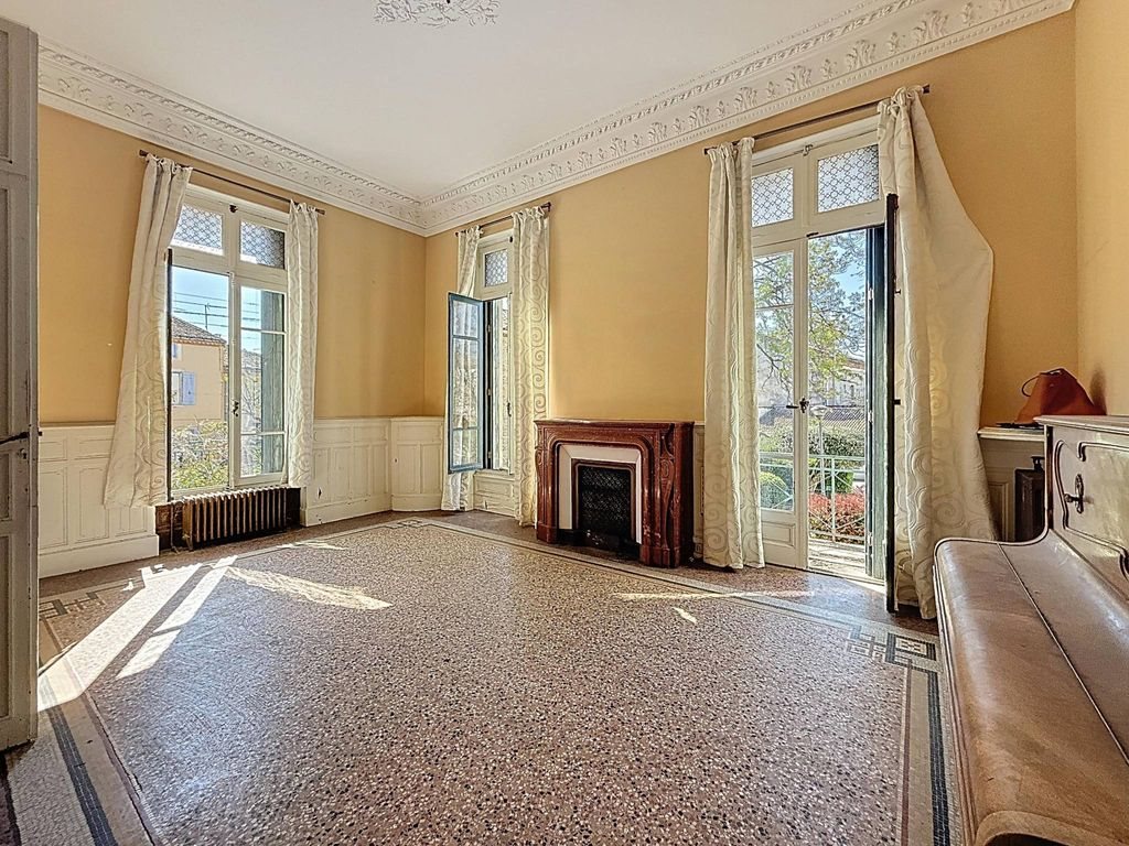Maison à vendre, 372m², Nîmes