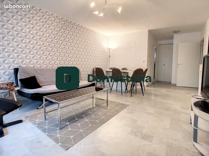 Appartement à louer, 66m², Saint-Raphaël