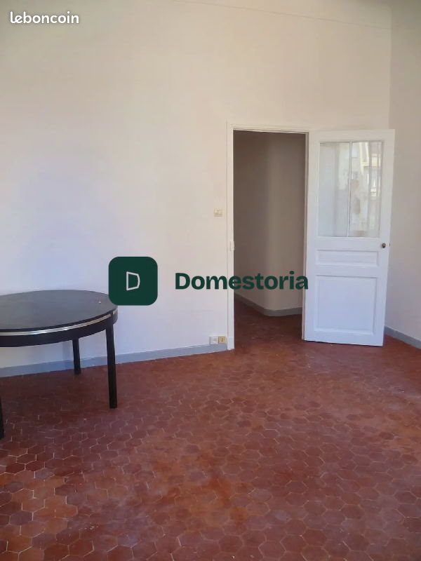 Appartement à louer, 38m², Marseille 8ème
