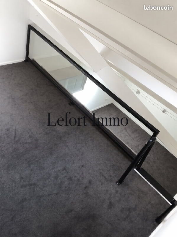 Appartement à louer, 21m², Puteaux