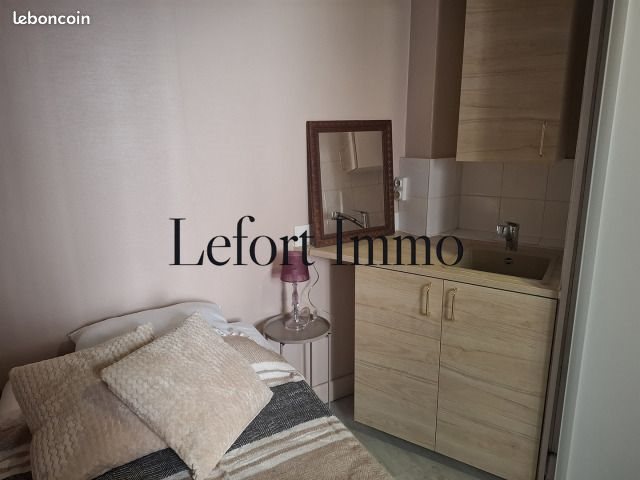 Appartement à louer, 10m², Versailles
