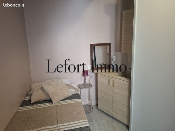 Appartement à louer, 10m², Versailles
