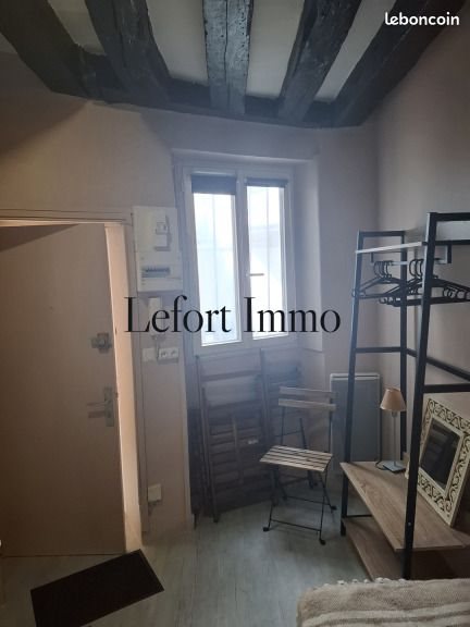 Appartement à louer, 10m², Versailles