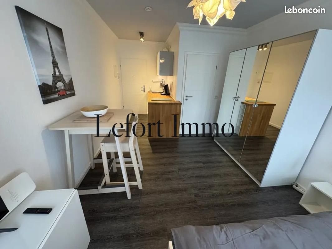 Appartement à louer, 19m², Issy-les-Moulineaux