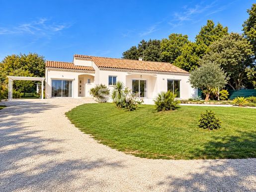 Maison 5 pièces 127 m² · à Grignan · 127 m² · 365 000 €