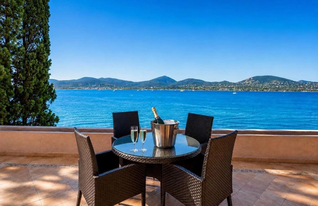 Maison à vendre, 325m², Saint-Tropez