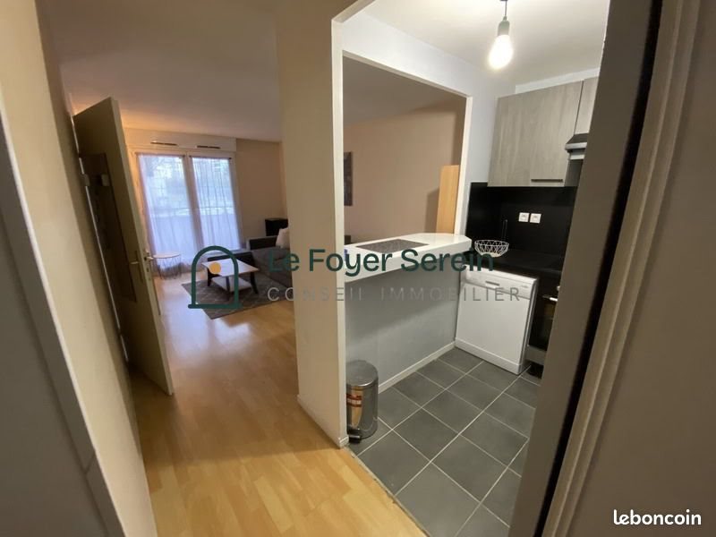 Appartement à louer, 37m², Massy