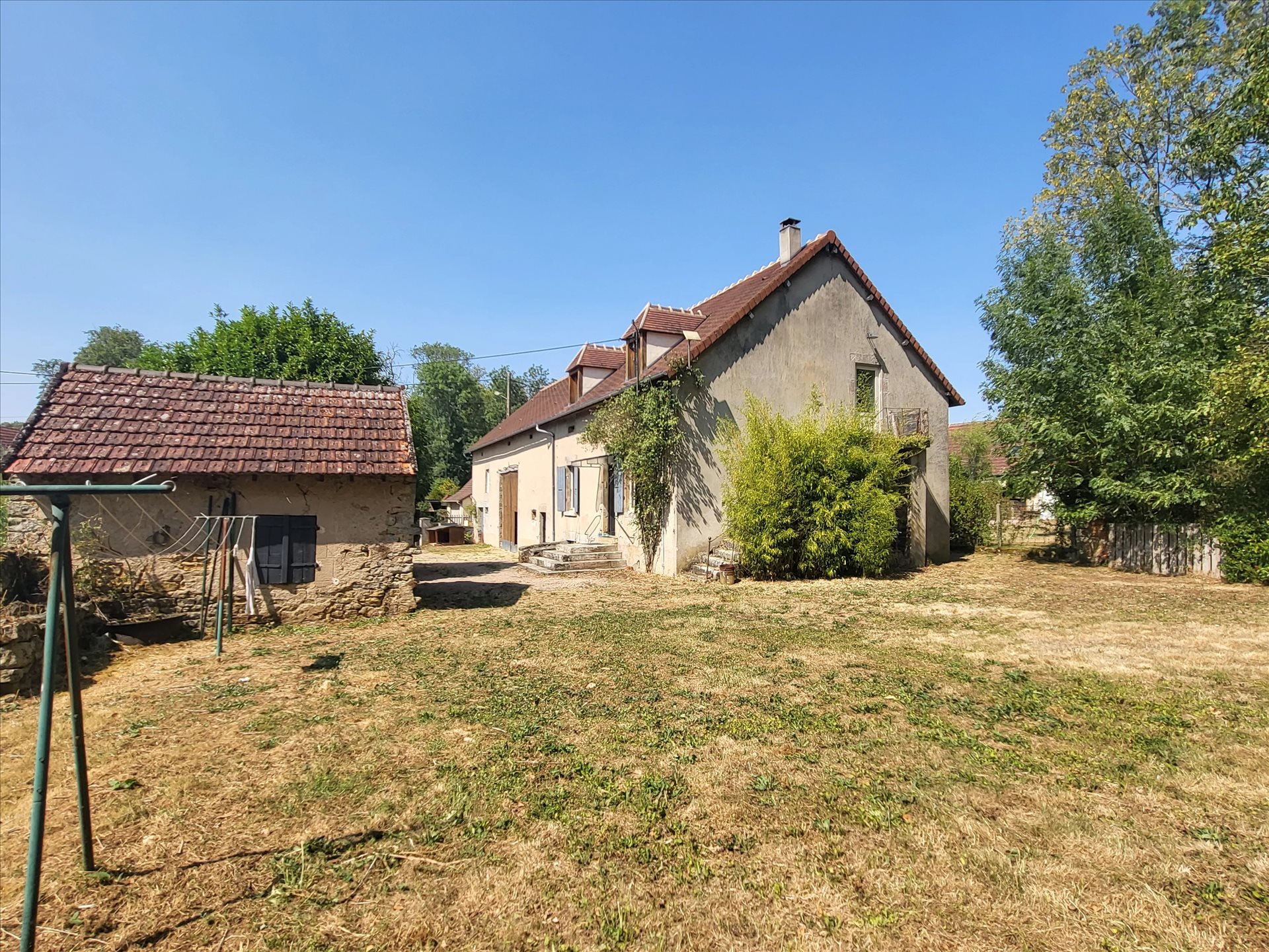 Maison à vendre, 110m², Bazolles