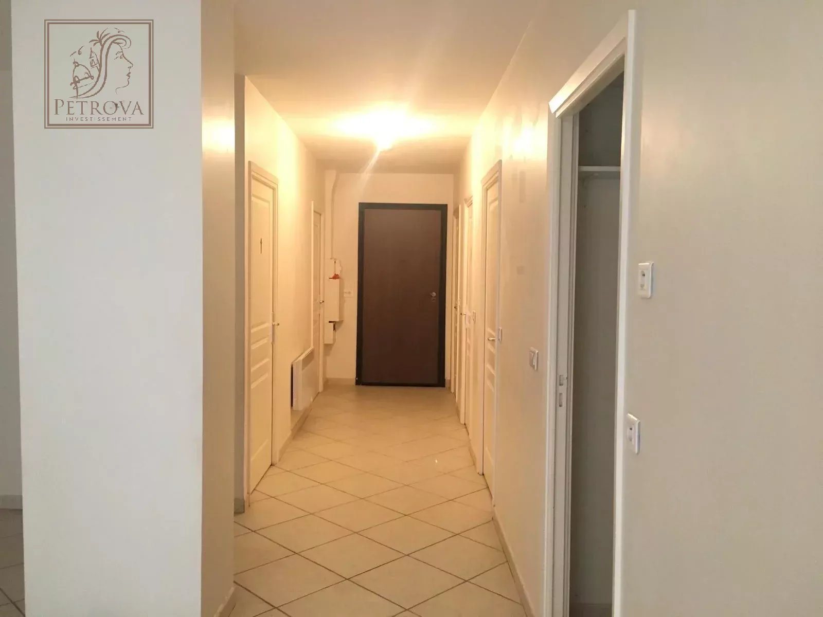Appartement à louer, 94m², Saint-André-de-la-Roche