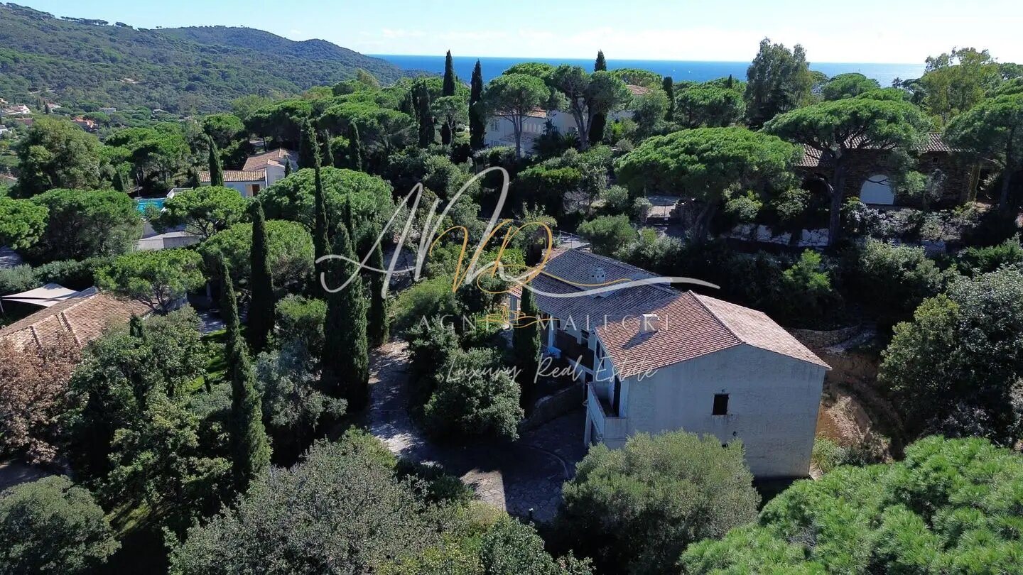 Maison à vendre, 240m², La Croix-Valmer