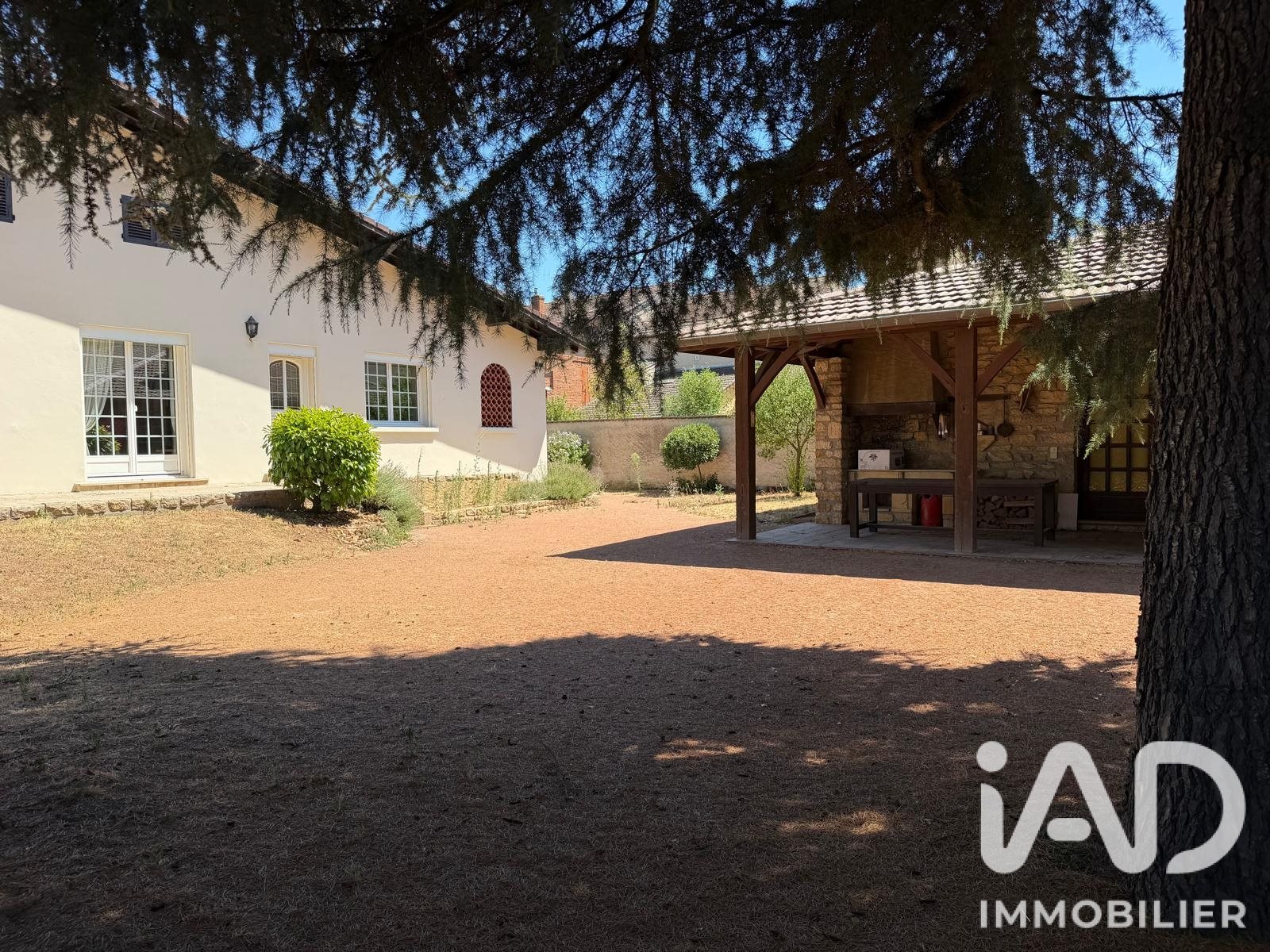 Maison à vendre, 154m², Pouilly-sous-Charlieu